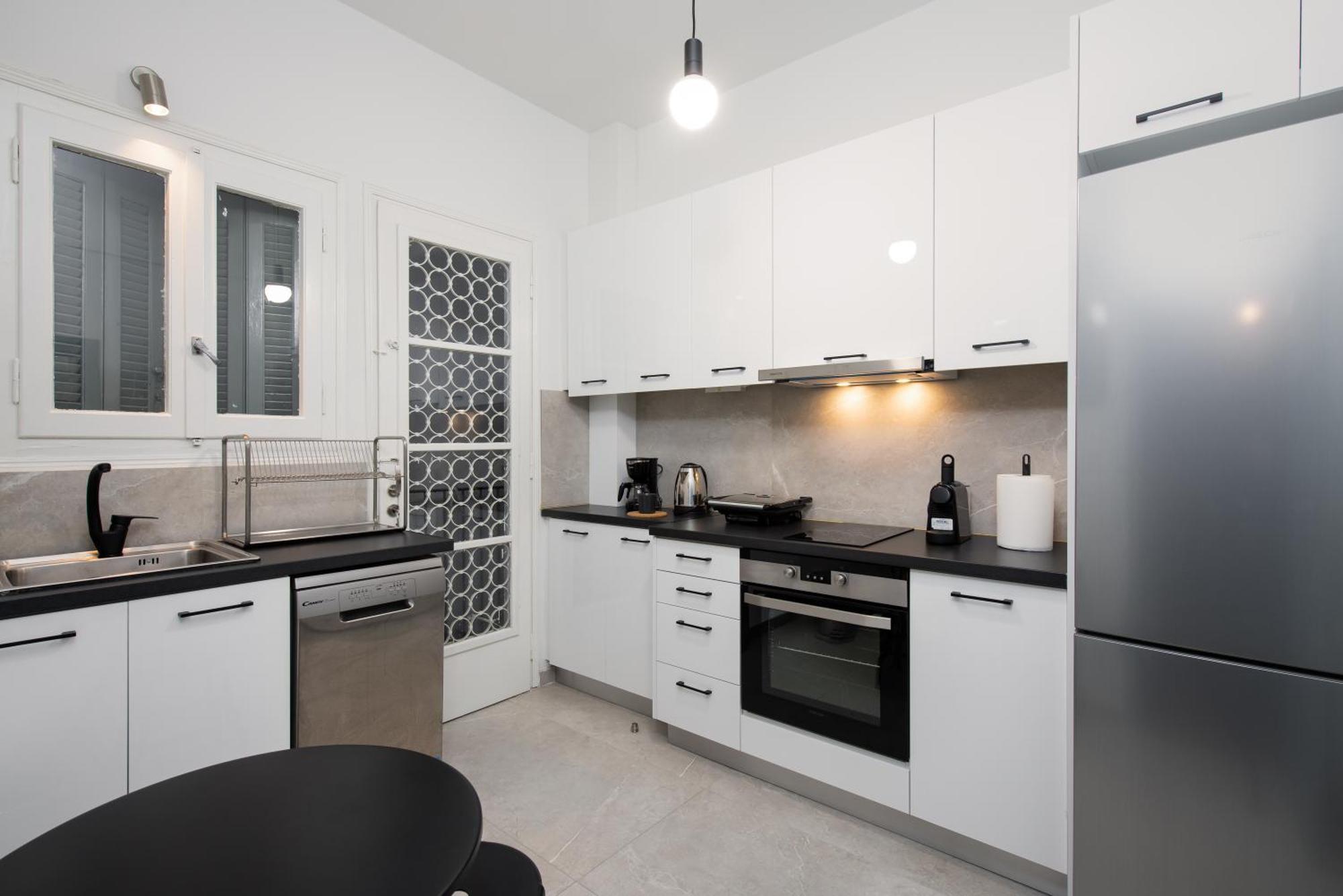 Philos At Nikis - Two Bedroom In Plaka Athens Exterior photo